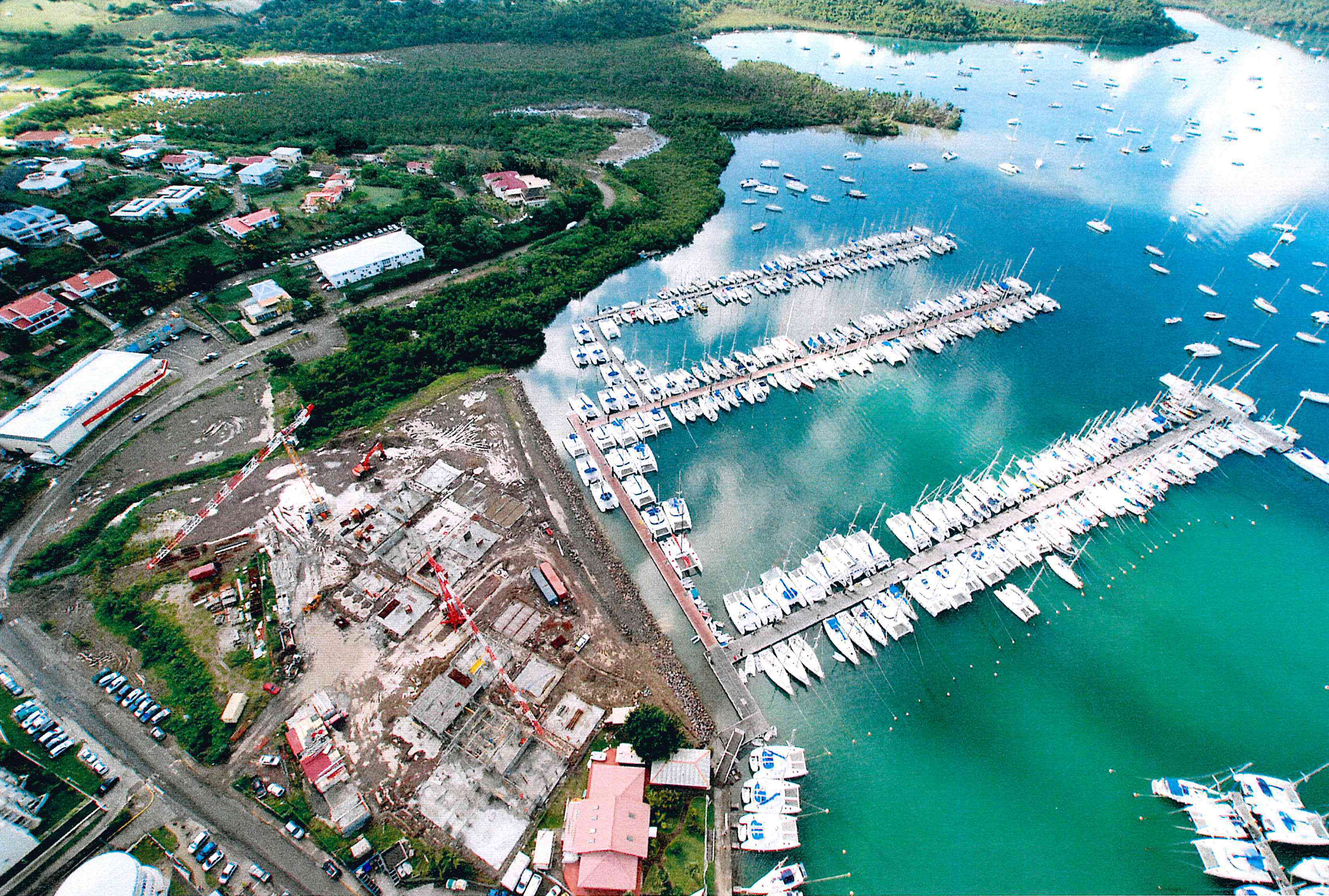 aerial-aerienne-vue-marina-martinique-port-plaisance